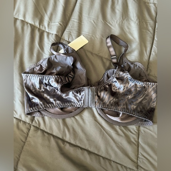 New NWT Curvation plus bra 42D‎ grey animal print underwire - Picture 2 of 6